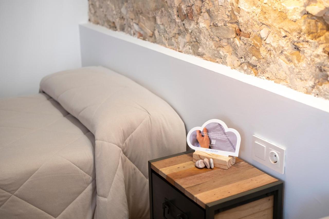 Apartamentos Bocairenthomes, En Pleno Centro De Bocairent, Con Pequena Piscina Y Parking Privado Eksteriør billede