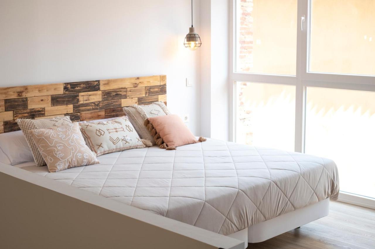 Apartamentos Bocairenthomes, En Pleno Centro De Bocairent, Con Pequena Piscina Y Parking Privado Eksteriør billede