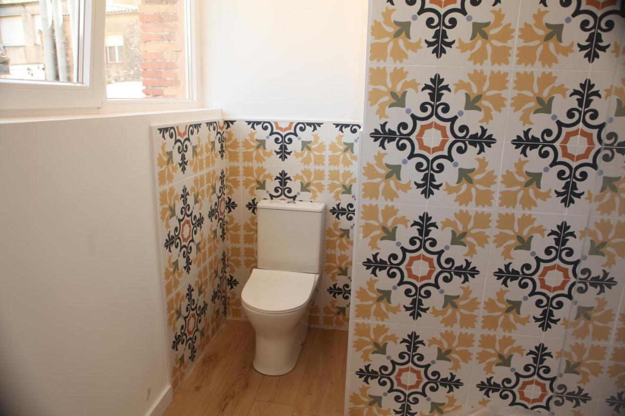 Apartamentos Bocairenthomes, En Pleno Centro De Bocairent, Con Pequena Piscina Y Parking Privado Eksteriør billede