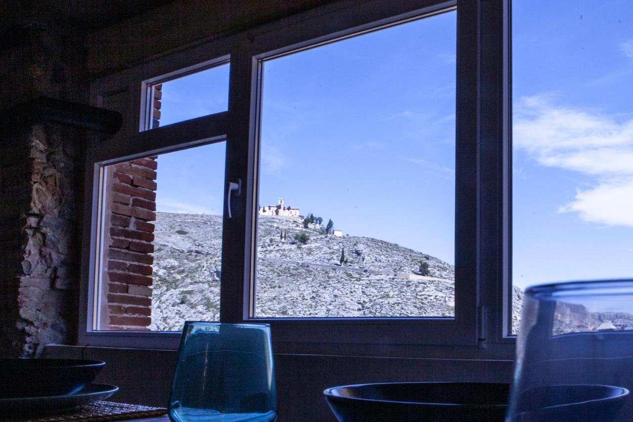 Apartamentos Bocairenthomes, En Pleno Centro De Bocairent, Con Pequena Piscina Y Parking Privado Eksteriør billede