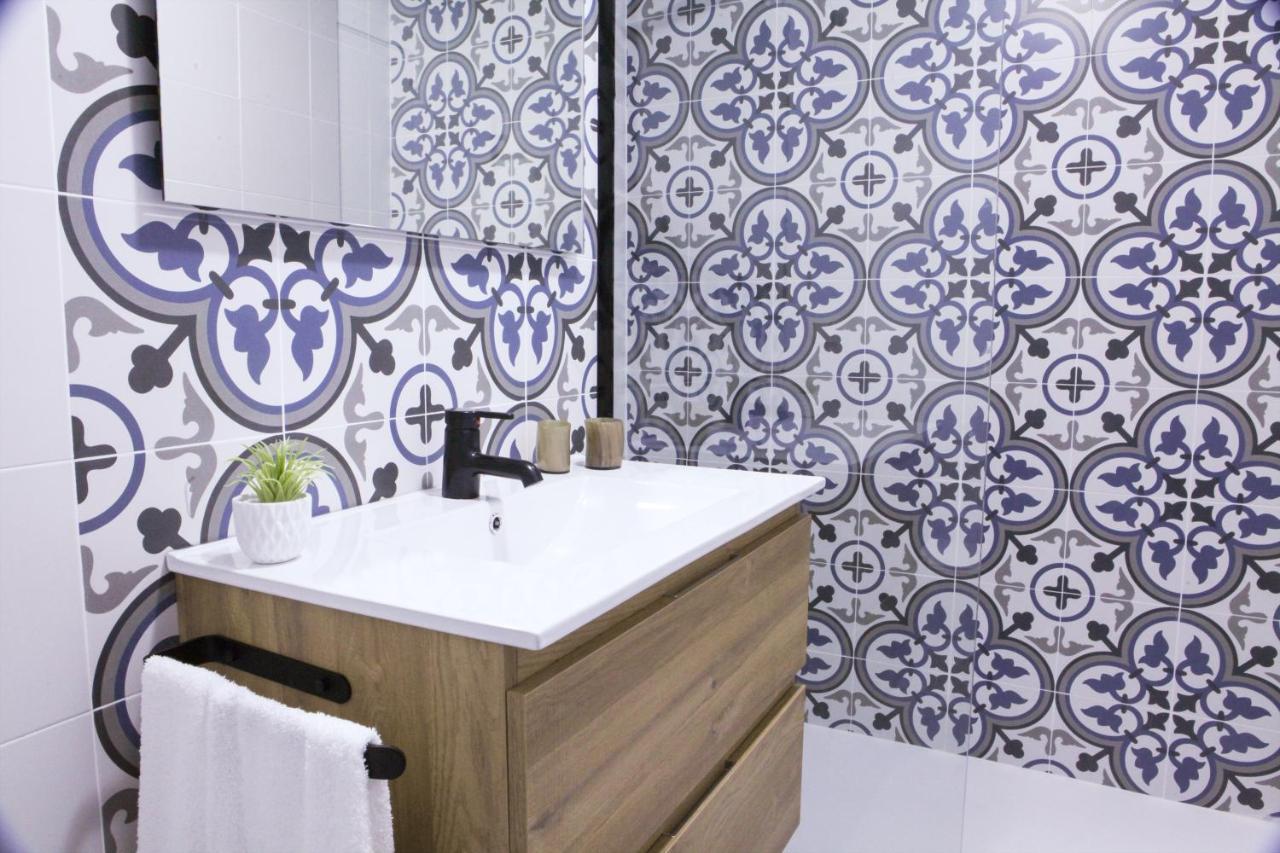 Apartamentos Bocairenthomes, En Pleno Centro De Bocairent, Con Pequena Piscina Y Parking Privado Eksteriør billede